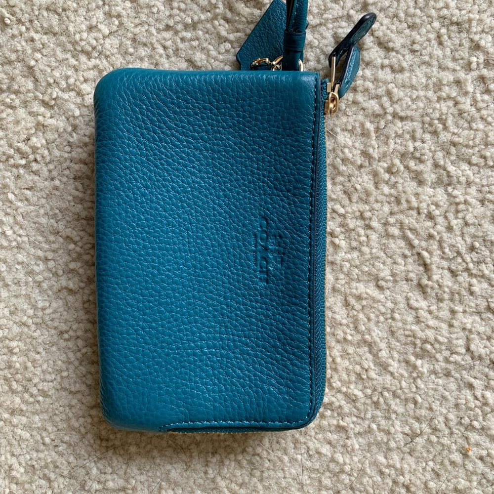 NWOT Coach wristlet